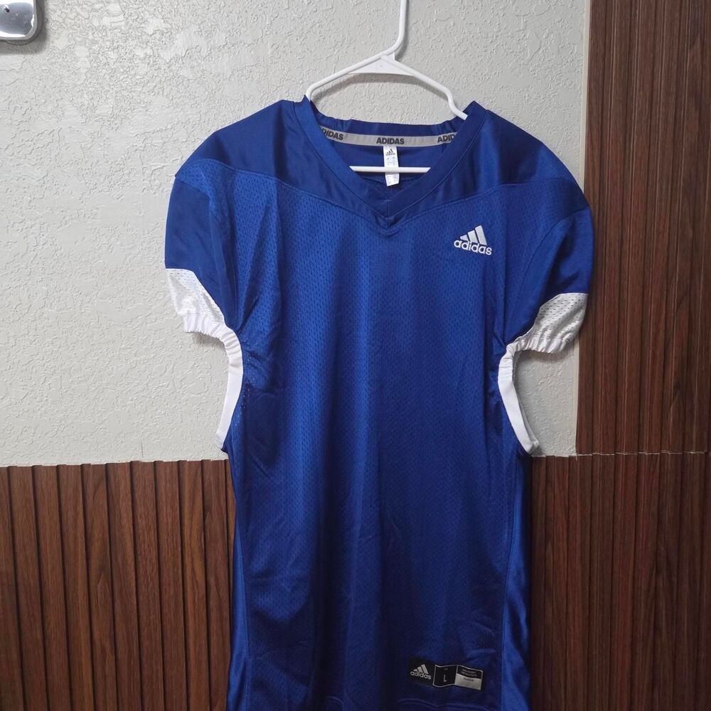 Adidas Men's Blue T-shirt